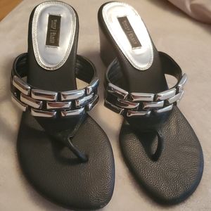 White house black market black leather sandals 7